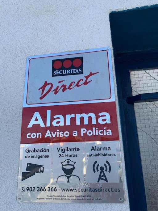Ca Corrales: En La Playa, Pero En El Pueblo Dom wakacyjny *