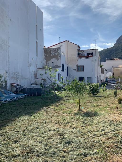Hébergement de vacances Ca Corrales: En La Playa, Pero En El Pueblo *
