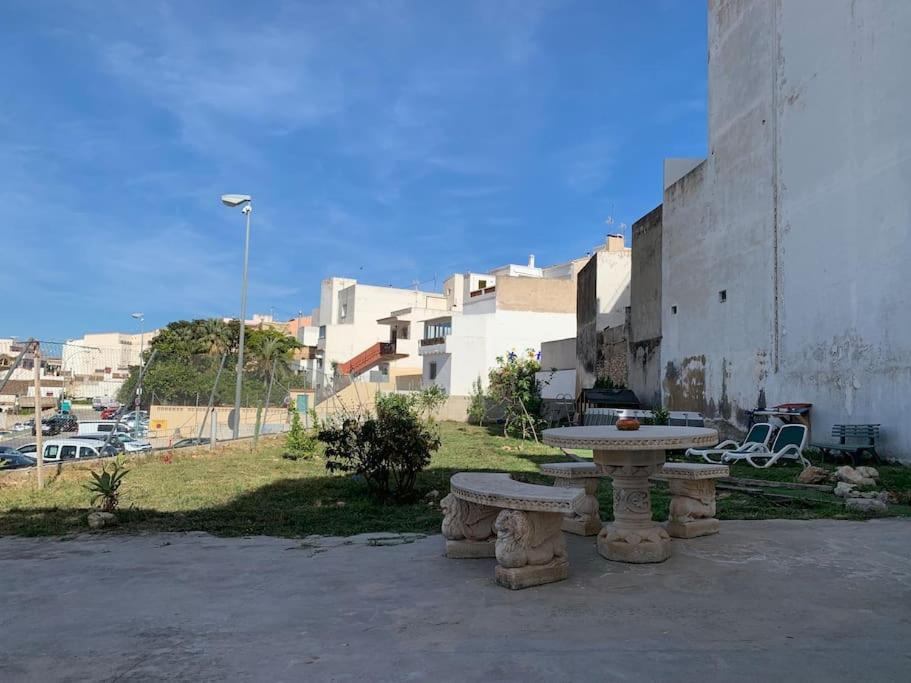 Hébergement de vacances Ca Corrales: En La Playa, Pero En El Pueblo *