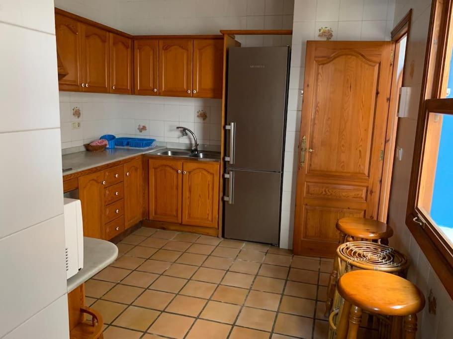Ca Corrales: En La Playa, Pero En El Pueblo Holiday home